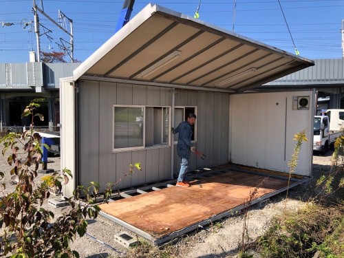 埼玉県三郷市にて折畳式のユニットハウスを買取しました